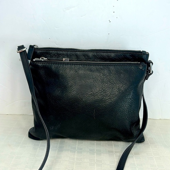 Margot Black Leather crossbody bag - Picture 1 of 9